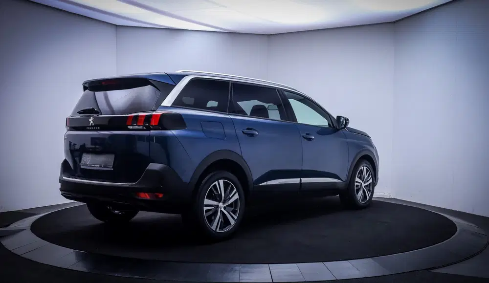Peugeot 5008 1.2T Aut. 7p ALLURE Pack FULL LED uit 2023, foto 5