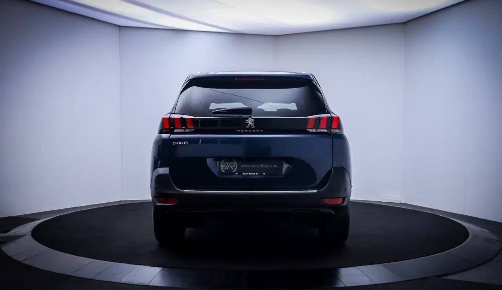 Peugeot 5008 1.2T Aut. 7p ALLURE Pack FULL LED uit 2023, foto 6