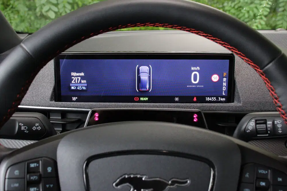 Ford Mustang Mach-E Extended AWD 98 kWh uit 2022, foto 14