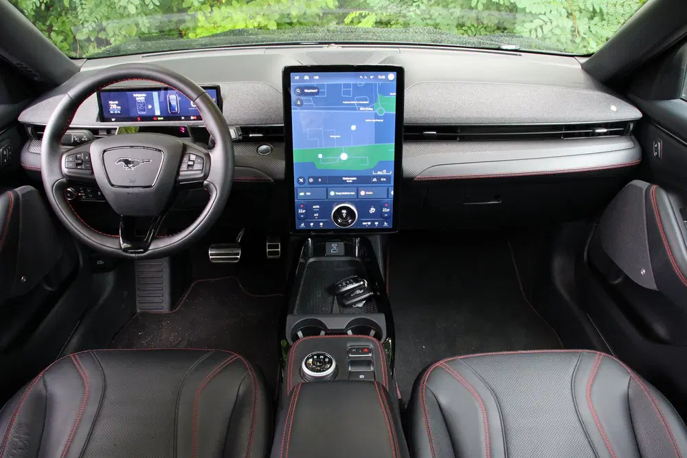Ford Mustang Mach-E Extended AWD 98 kWh uit 2022, foto 5