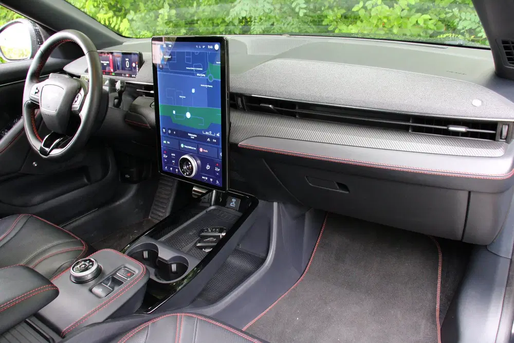 Ford Mustang Mach-E Extended AWD 98 kWh uit 2022, foto 6