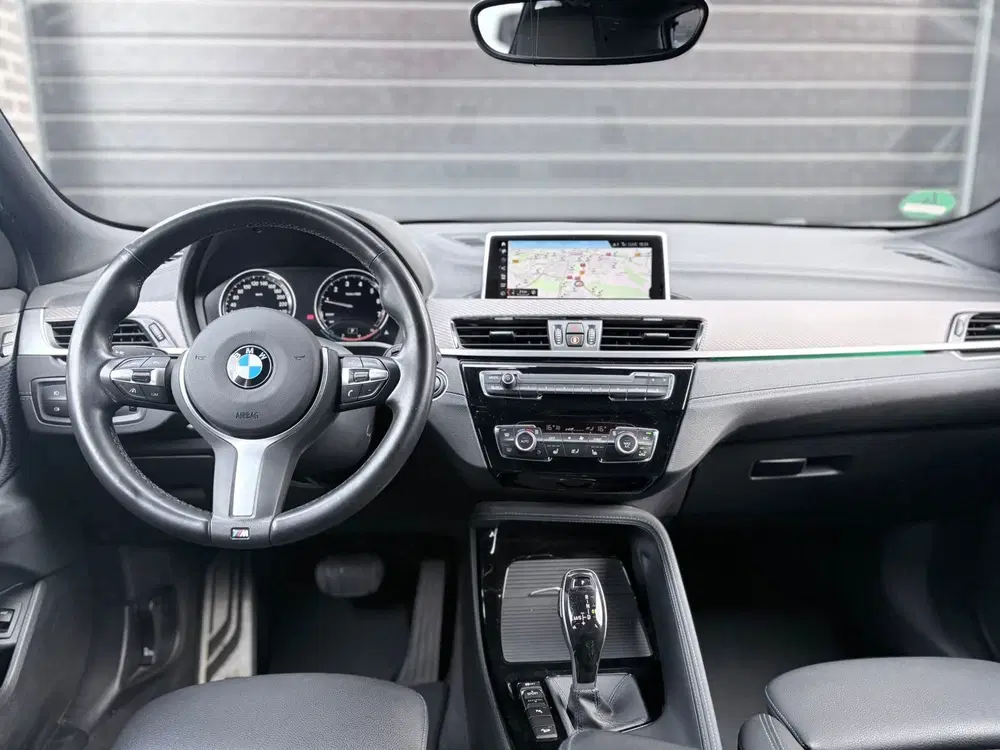 BMW X2 xDrive20i High Executive M-Pakket uit 2020, foto 9