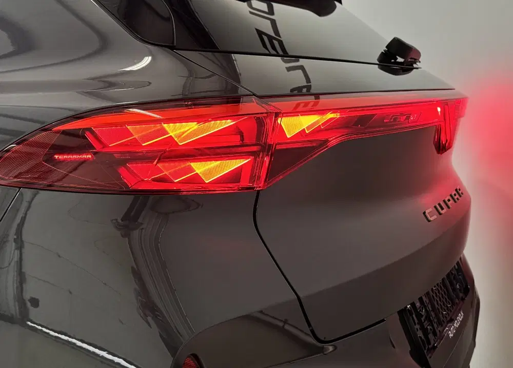 Cupra Terramar 1.5 TSI e-Hybrid HuD uit 2025, foto 9