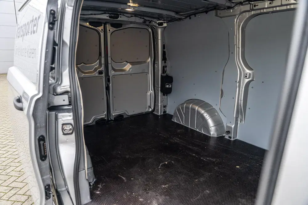 Volkswagen Transporter 2.0 TDI 110pk L1H1 28 Life uit 2024, foto 15