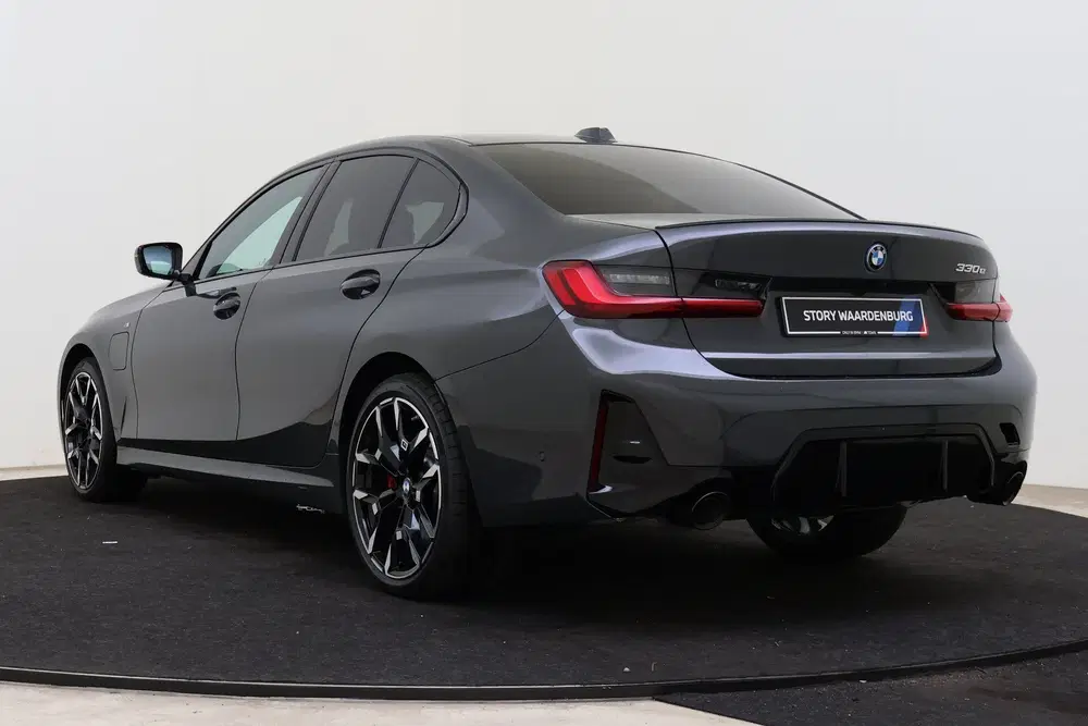 BMW 3-serie 330e M Sport Automaat uit 2026, foto 15