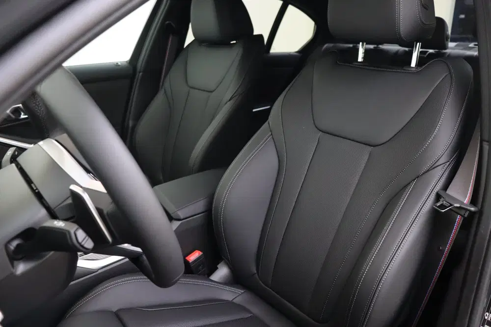 BMW 3-serie 330e M Sport Automaat uit 2026, foto 6