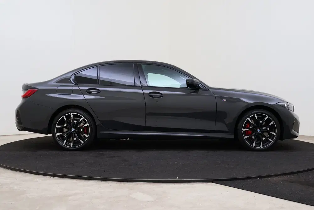 BMW 3-serie 330e M Sport Automaat uit 2026, foto 7