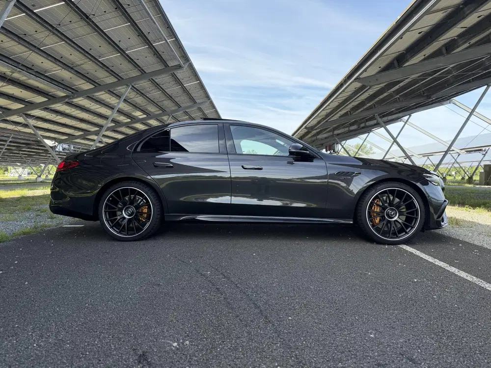 Mercedes-Benz E-Klasse AMG 53 4MATIC+ uit 2025, foto 4