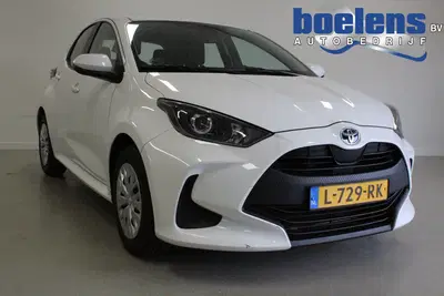 Toyota Yaris 1.5 Hybrid Comfort CLIMA uit 2021
