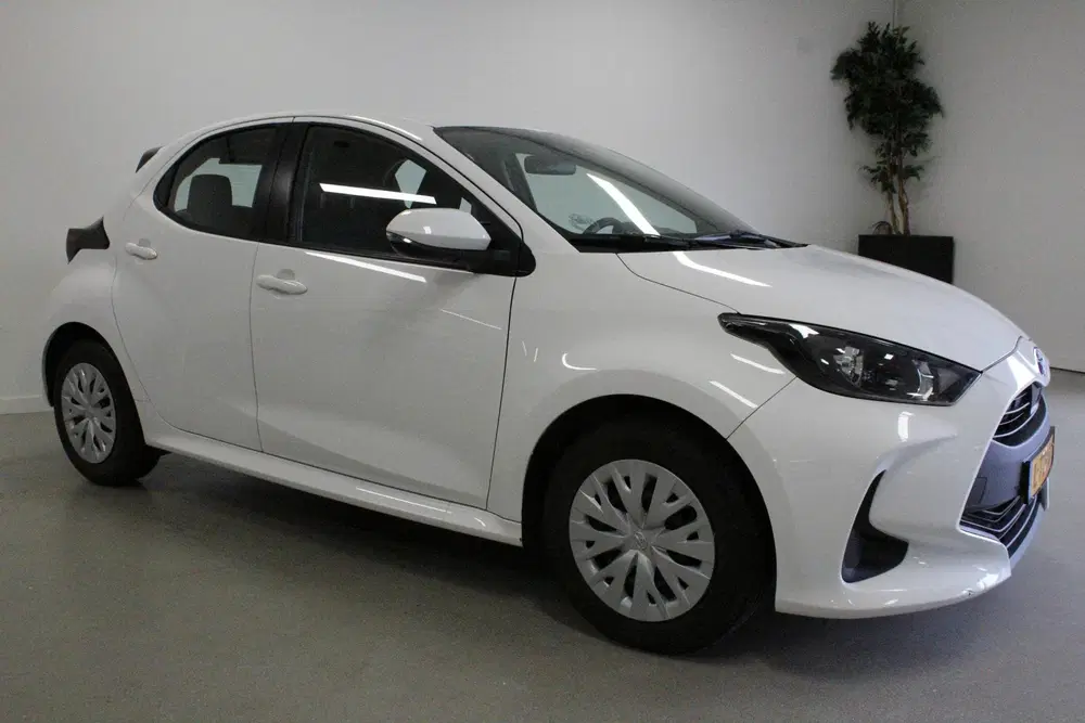 Toyota Yaris 1.5 Hybrid Comfort CLIMA uit 2021, foto 2