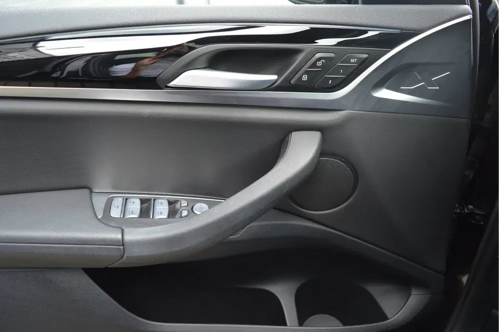 BMW iX3 Executive 80 kWh uit 2023, foto 14