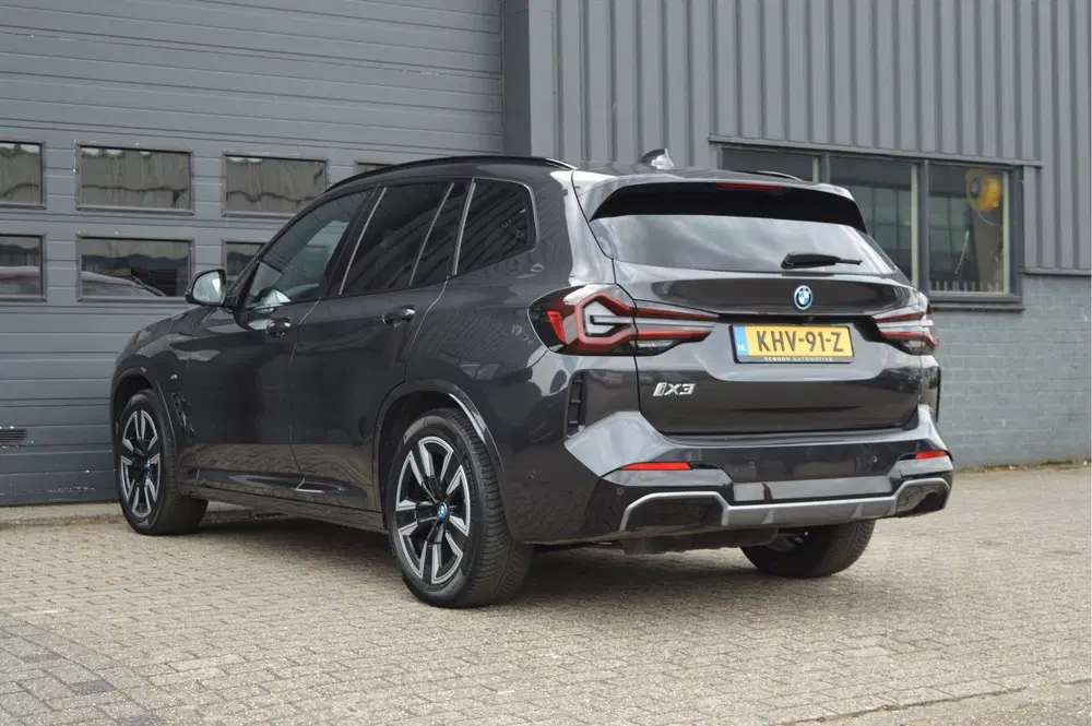 BMW iX3 Executive 80 kWh uit 2023, foto 4