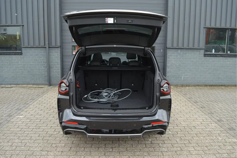 BMW iX3 Executive 80 kWh uit 2023, foto 5