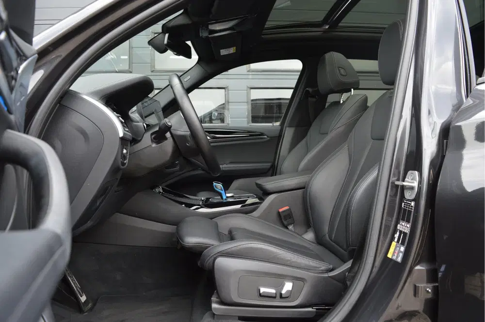 BMW iX3 Executive 80 kWh uit 2023, foto 9