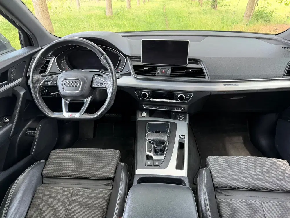 Audi Q5 55 TFSI e quattro Competition Luchtvering uit 2020, foto 11