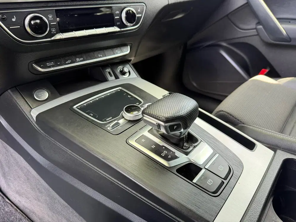 Audi Q5 55 TFSI e quattro Competition Luchtvering uit 2020, foto 13