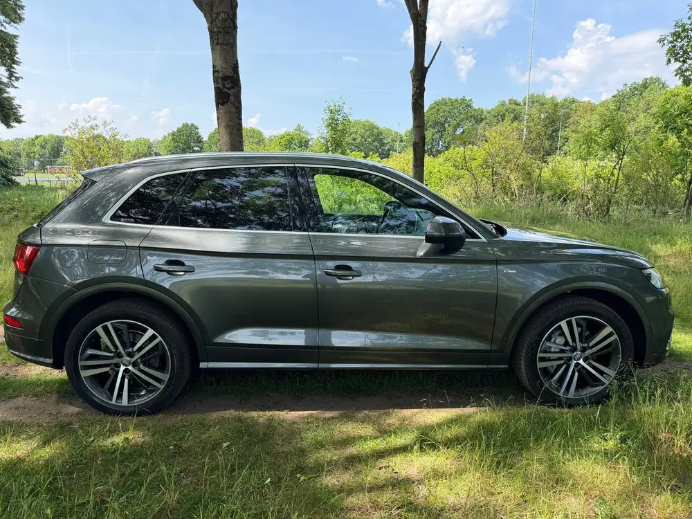 Audi Q5 55 TFSI e quattro Competition Luchtvering uit 2020, foto 8