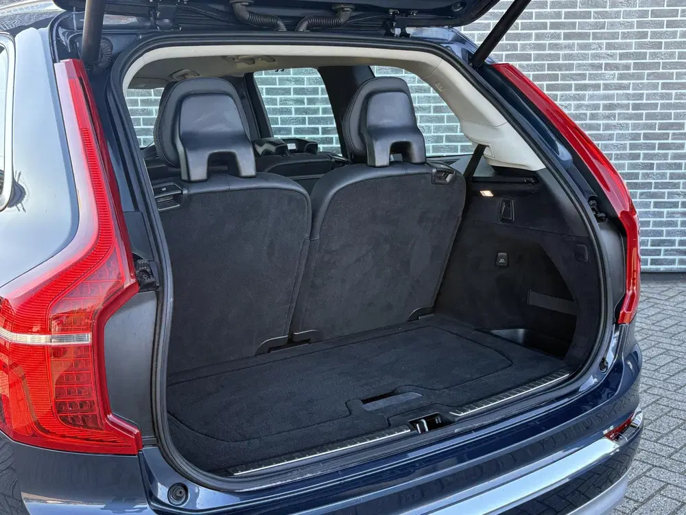 Volvo XC90 Plug-in Hybrid T8 AWD Inscription uit 2022, foto 13