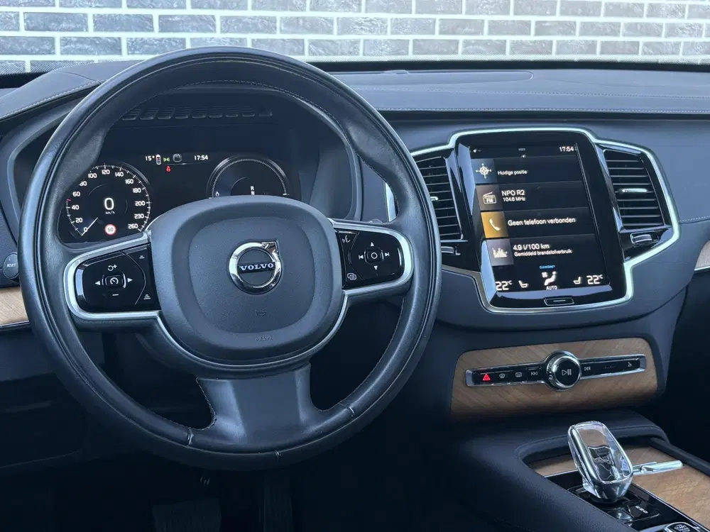 Volvo XC90 Plug-in Hybrid T8 AWD Inscription uit 2022, foto 2