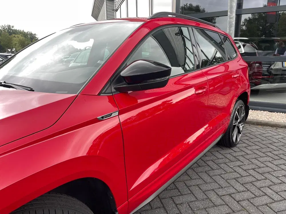 Skoda Karoq 1.5 TSI ACT Sportline Business uit 2020, foto 4