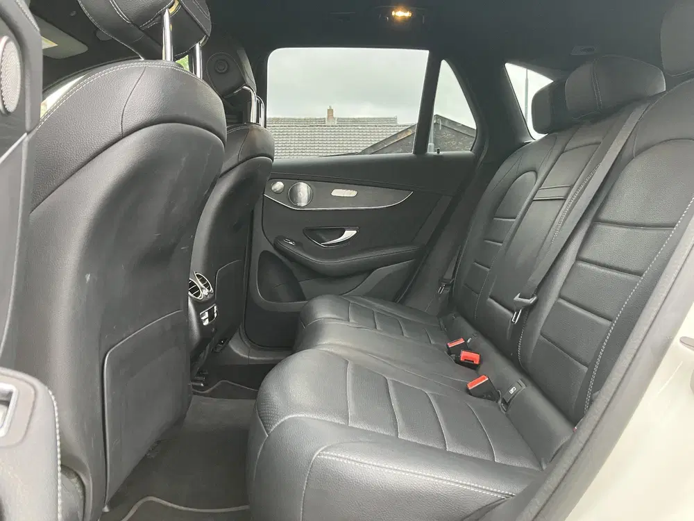 Mercedes-Benz GLC 300e 4MATIC AMG uit 2020, foto 6