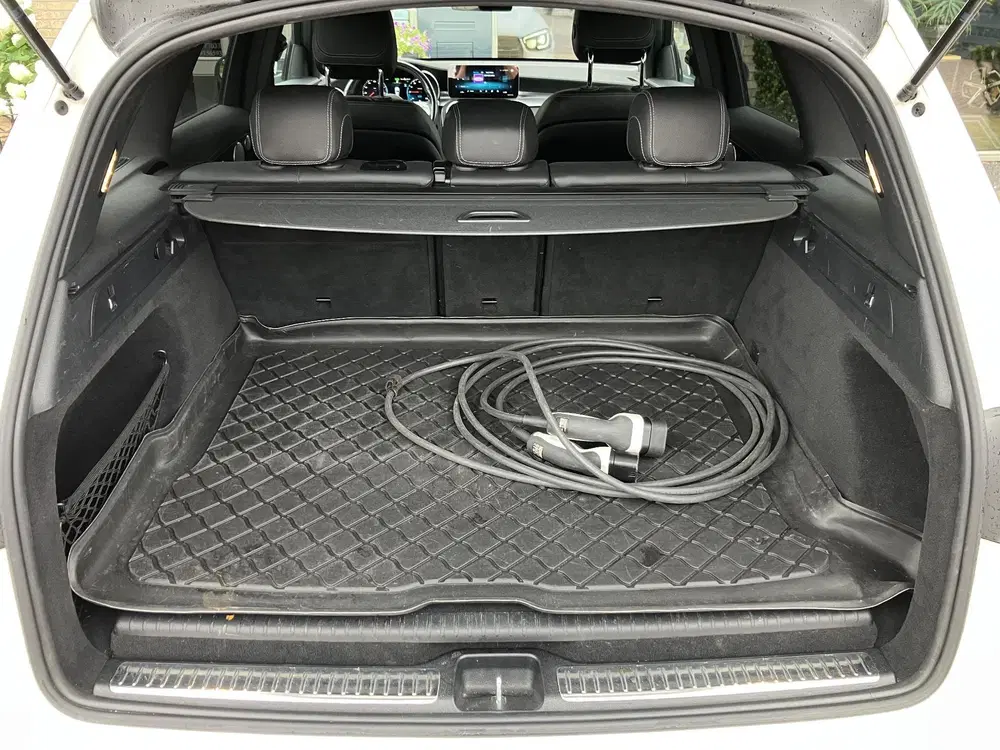 Mercedes-Benz GLC 300e 4MATIC AMG uit 2020, foto 7