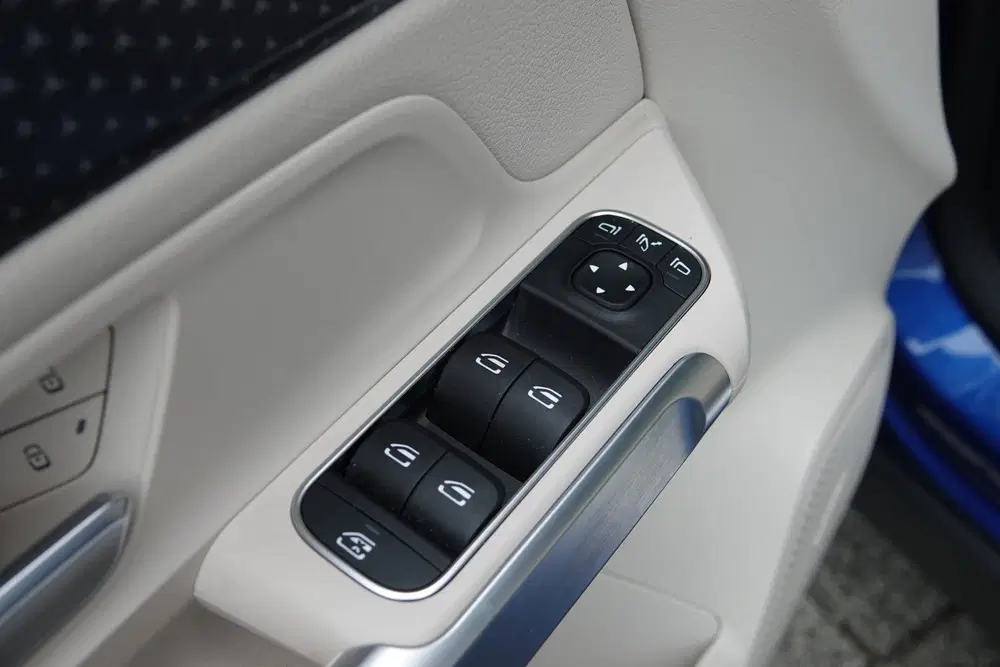 Mercedes-Benz EQB 250+ Luxury Line 71 kWh uit 2024, foto 12