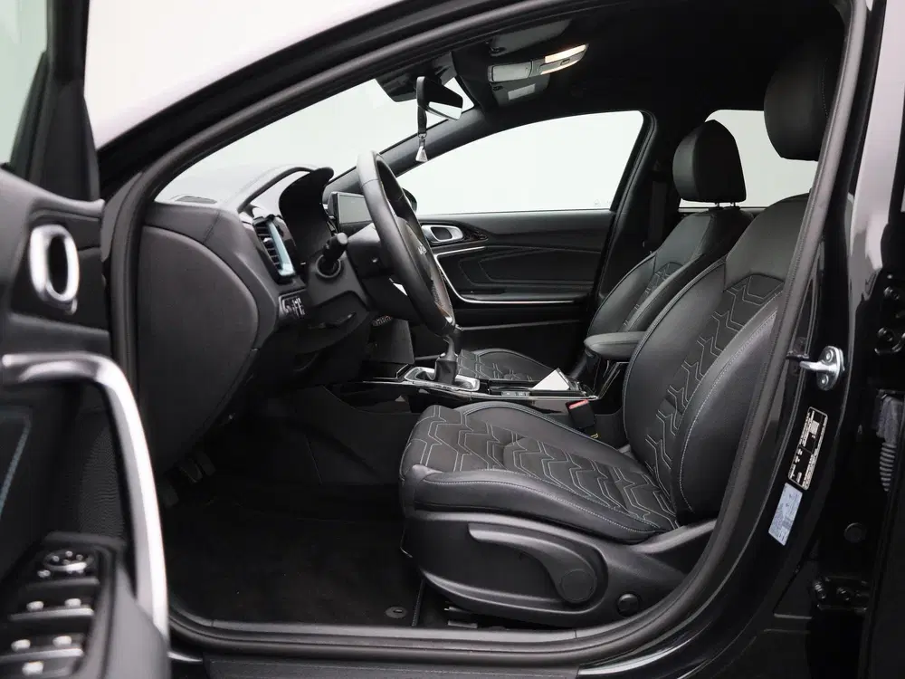 Kia Ceed 1.0 T-GDi Design Edition uit 2025, foto 11
