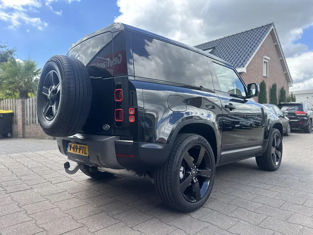 Land Rover Defender 3.0 D200 90 MHEV SE uit 2021, foto 13