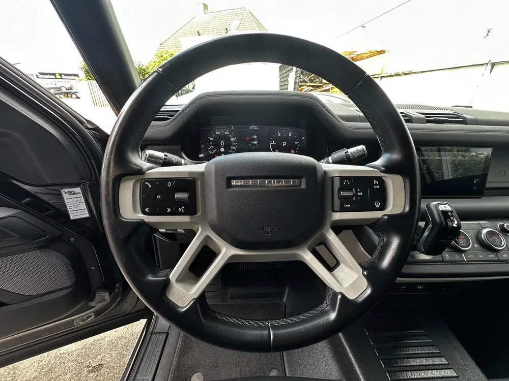 Land Rover Defender 3.0 D200 90 MHEV SE uit 2021, foto 5