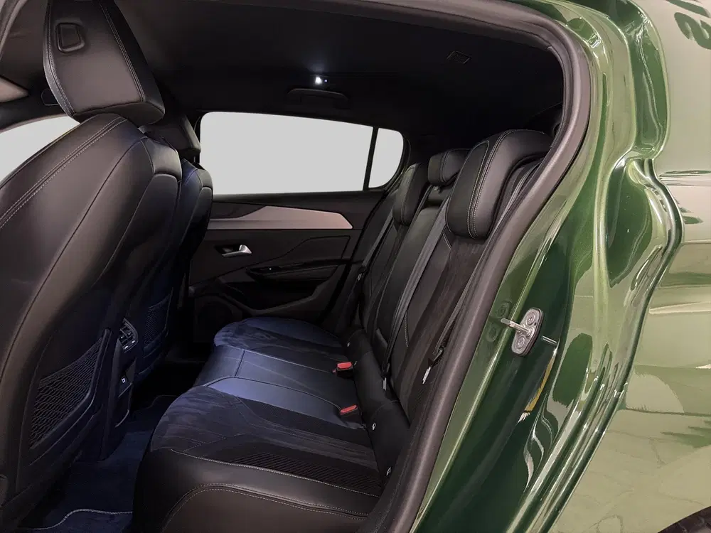 Peugeot 308 GT EV 54 kWh uit 2025, foto 8