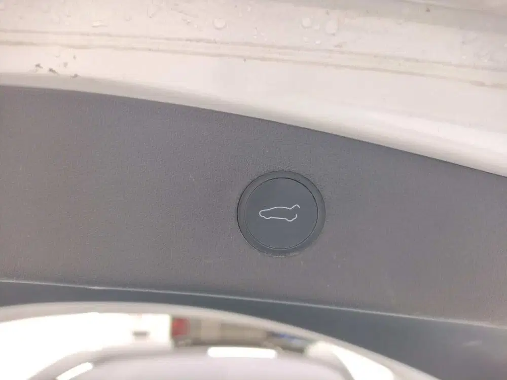 Tesla Model 3 uit 2021, foto 9