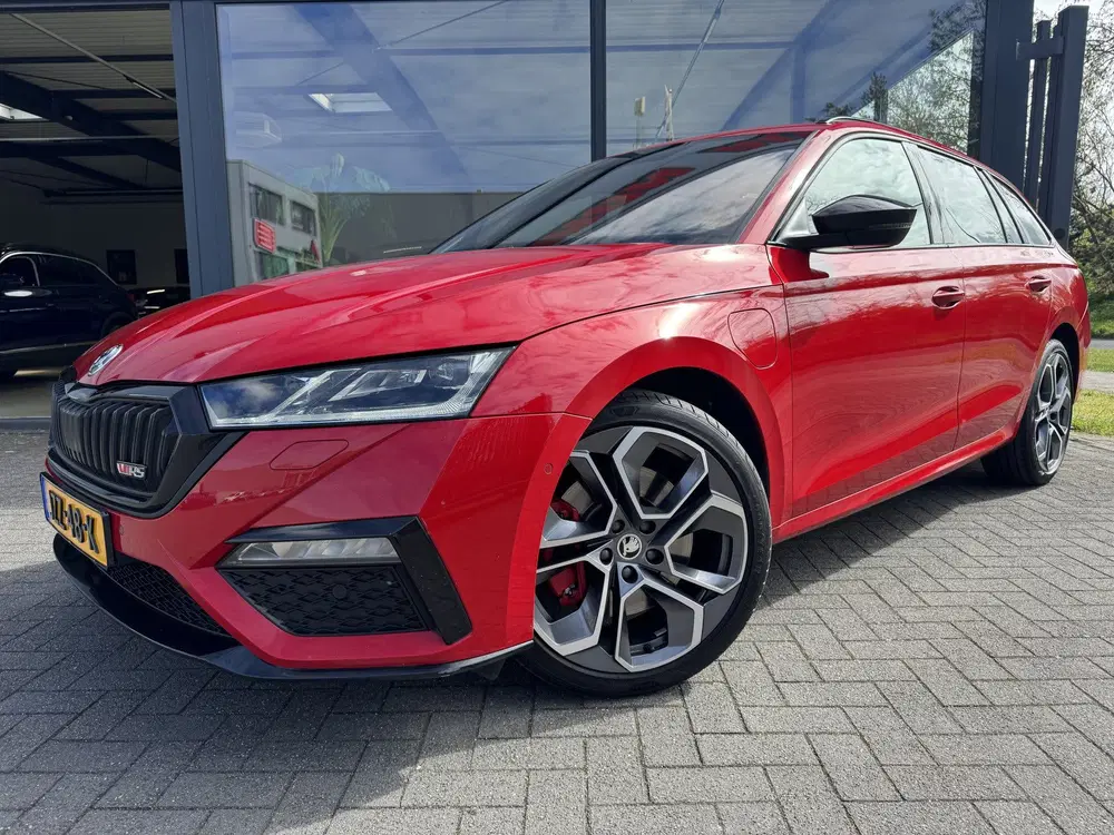 Skoda Octavia 1.4 TSI RS iV PHEV Sport DSG 245Pk Camer uit 2021