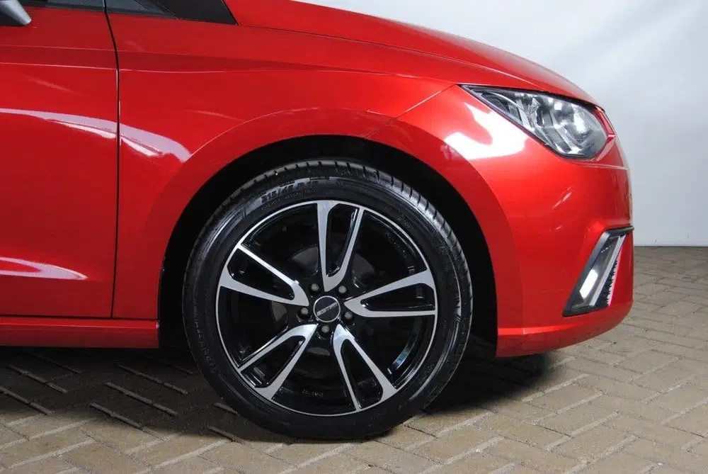 SEAT Ibiza 1.0 TSI BnsInt. uit 2019, foto 4
