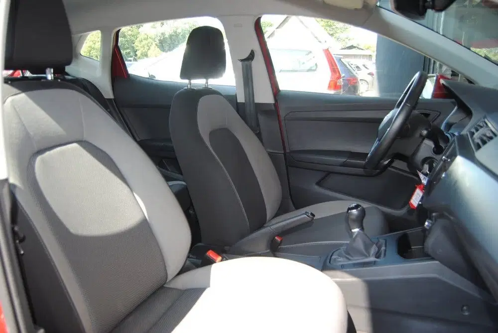 SEAT Ibiza 1.0 TSI BnsInt. uit 2019, foto 9