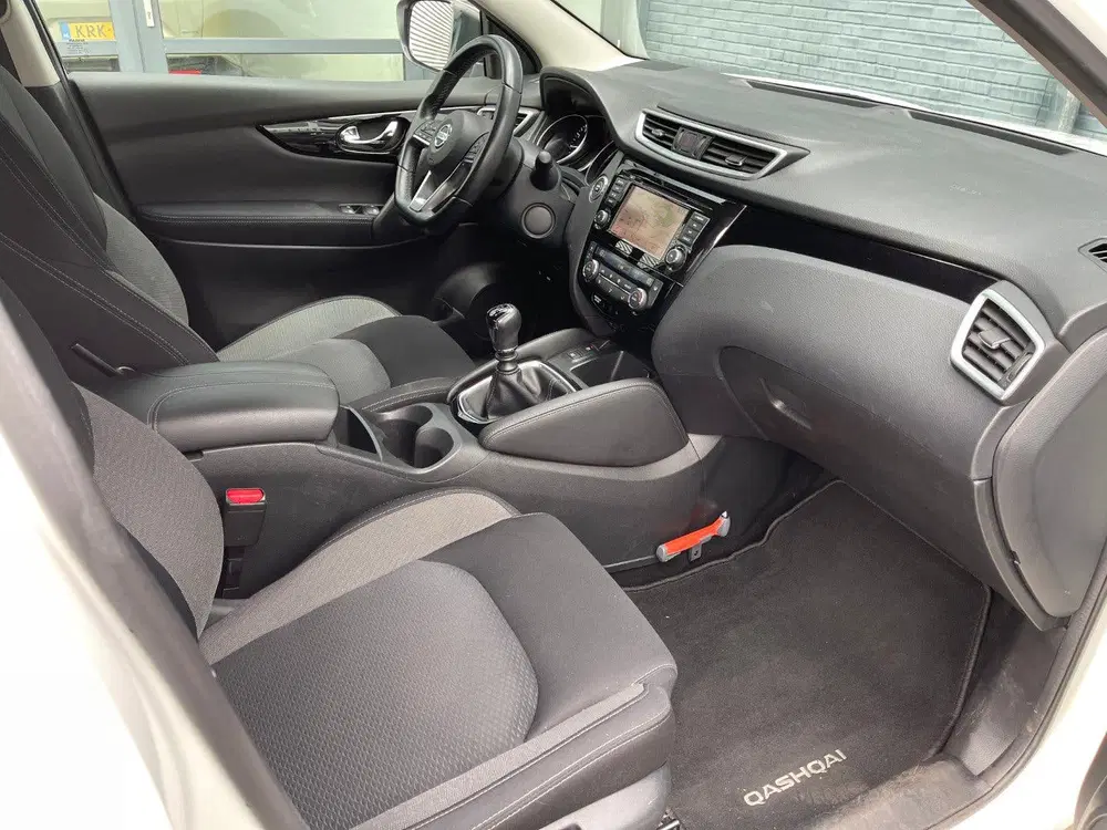 Nissan Qashqai 1.3 DIG-T 140pk Design Edition uit 2021, foto 15