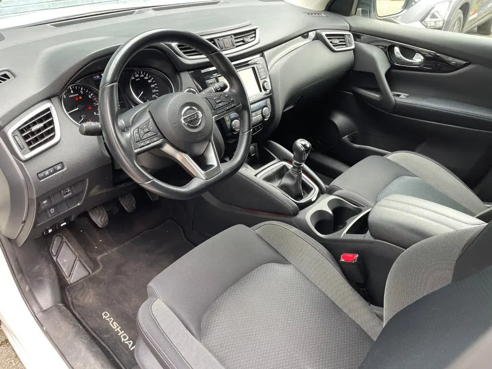 Nissan Qashqai 1.3 DIG-T 140pk Design Edition uit 2021, foto 4