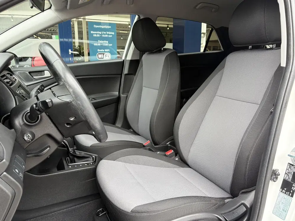 Hyundai i20 1.0 T-GDI Comfort uit 2019, foto 12