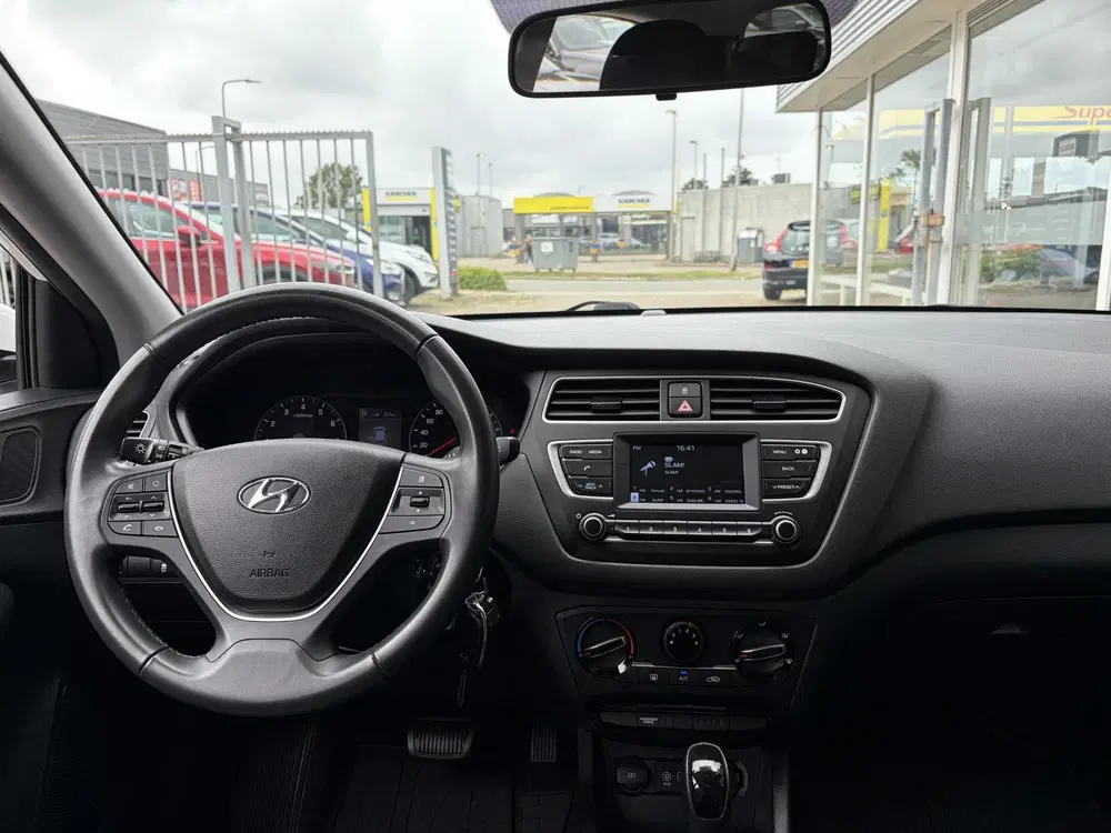 Hyundai i20 1.0 T-GDI Comfort uit 2019, foto 15