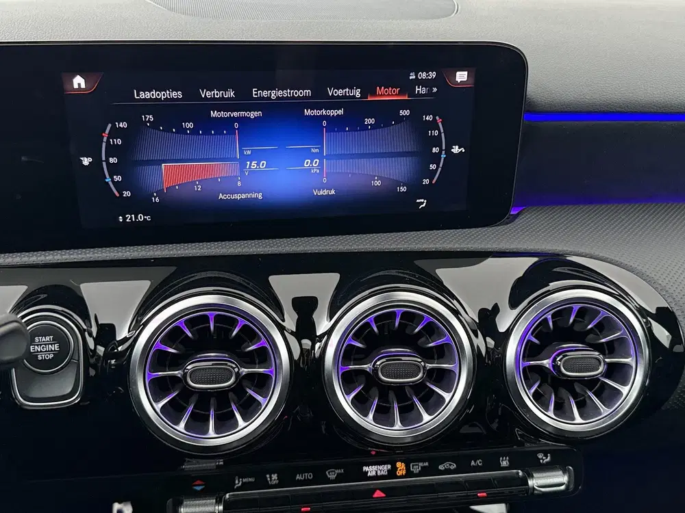 Mercedes-Benz A-Klasse 250 e AMG Line uit 2022, foto 15
