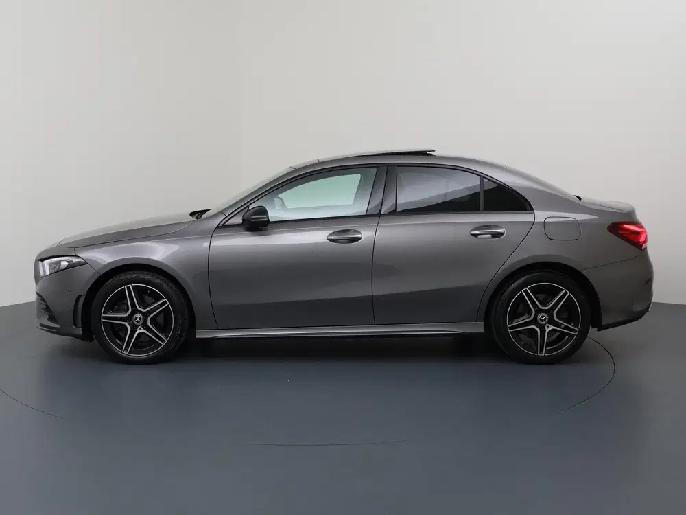 Mercedes-Benz A-Klasse 250 e AMG Line uit 2022, foto 5