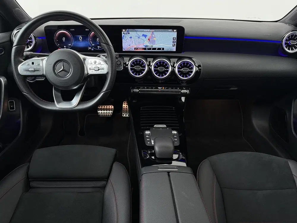 Mercedes-Benz A-Klasse 250 e AMG Line uit 2022, foto 8