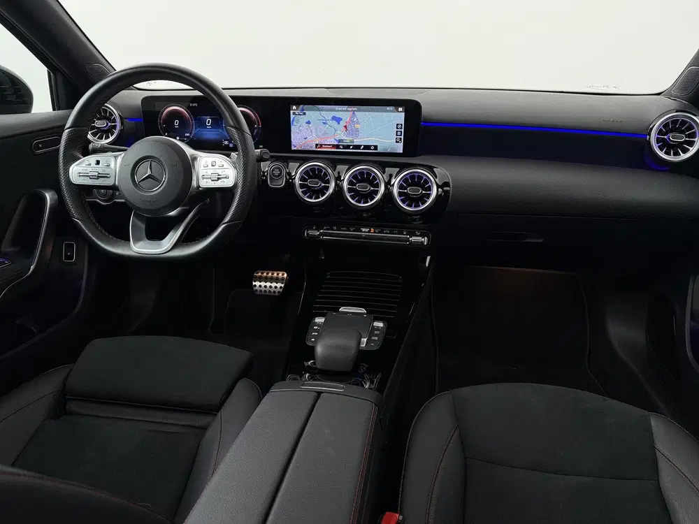 Mercedes-Benz A-Klasse 250 e AMG Line uit 2022, foto 9