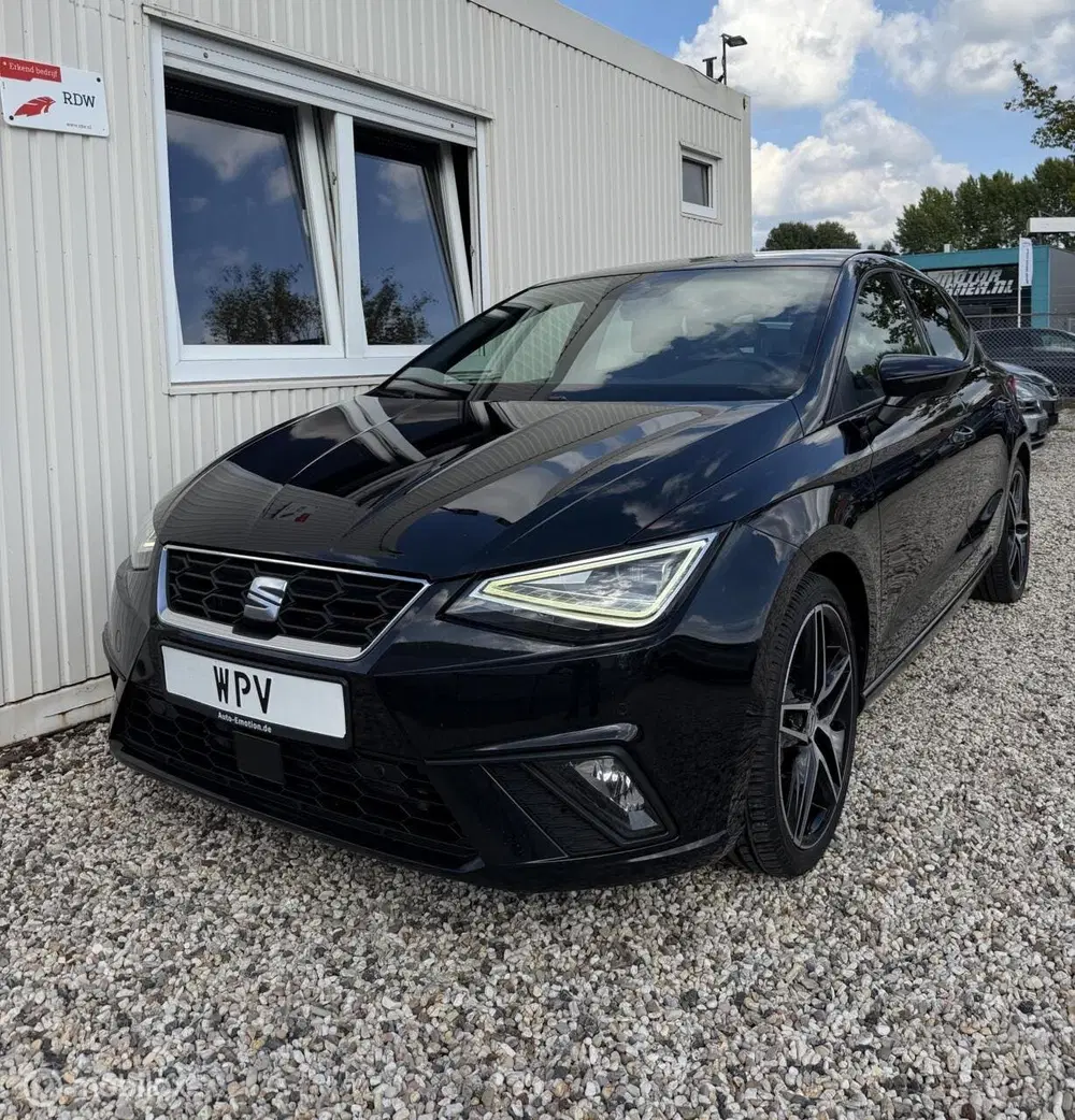 SEAT Ibiza 1.0 TSI FR 110PK DSG PANO VIRTUAL CAMERA A uit 2023, foto 3