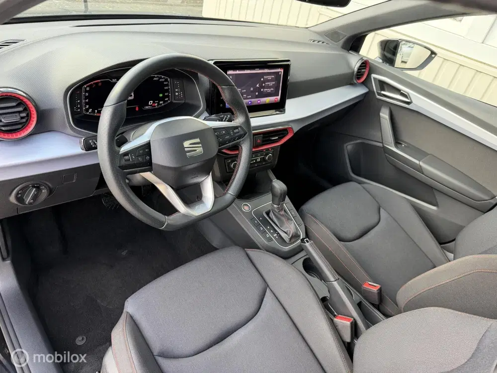 SEAT Ibiza 1.0 TSI FR 110PK DSG PANO VIRTUAL CAMERA A uit 2023, foto 4