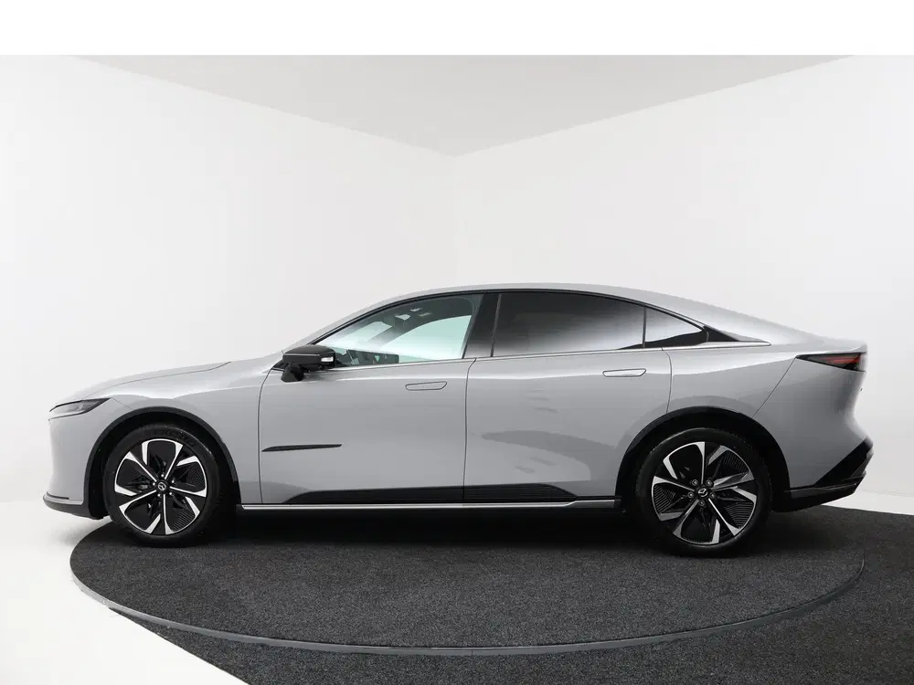 Mazda 6e Takumi Plus 68.8 kWh uit 2026, foto 3