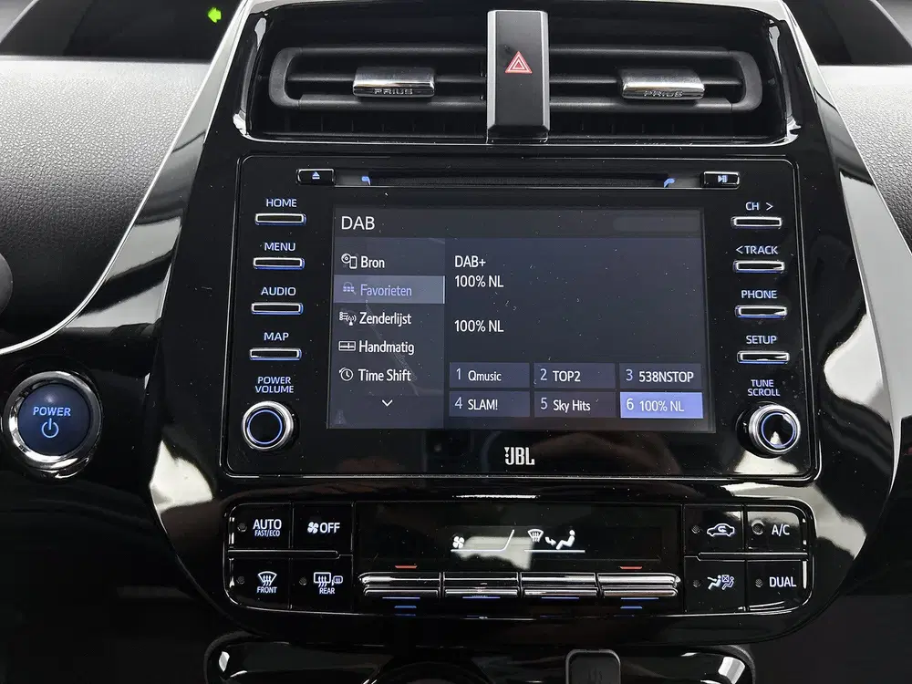Toyota Prius 1.8 Executive uit 2019, foto 10