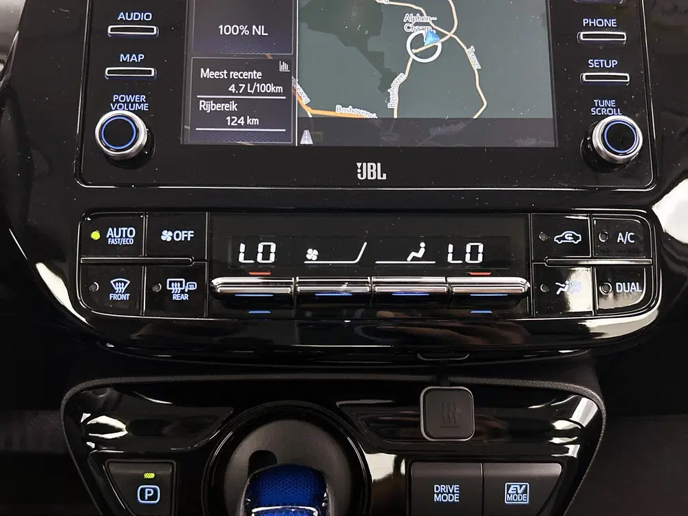 Toyota Prius 1.8 Executive uit 2019, foto 12