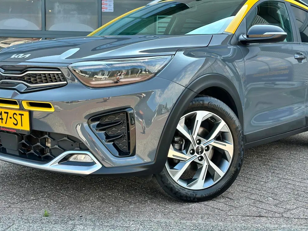 Kia Stonic 1.0 T-GDi MHEV GT-Line uit 2023, foto 2