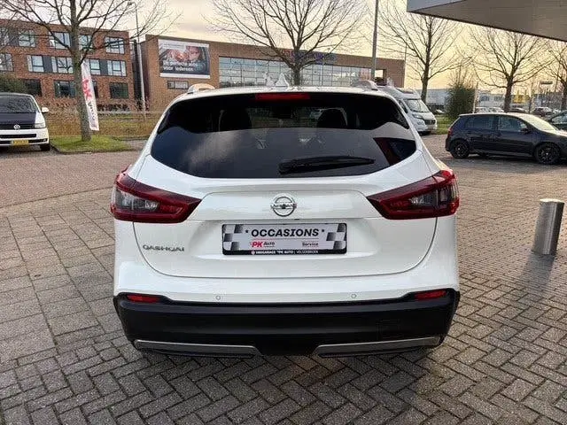 Nissan Qashqai 1.3 DIG-T Premium Edition uit 2021, foto 3